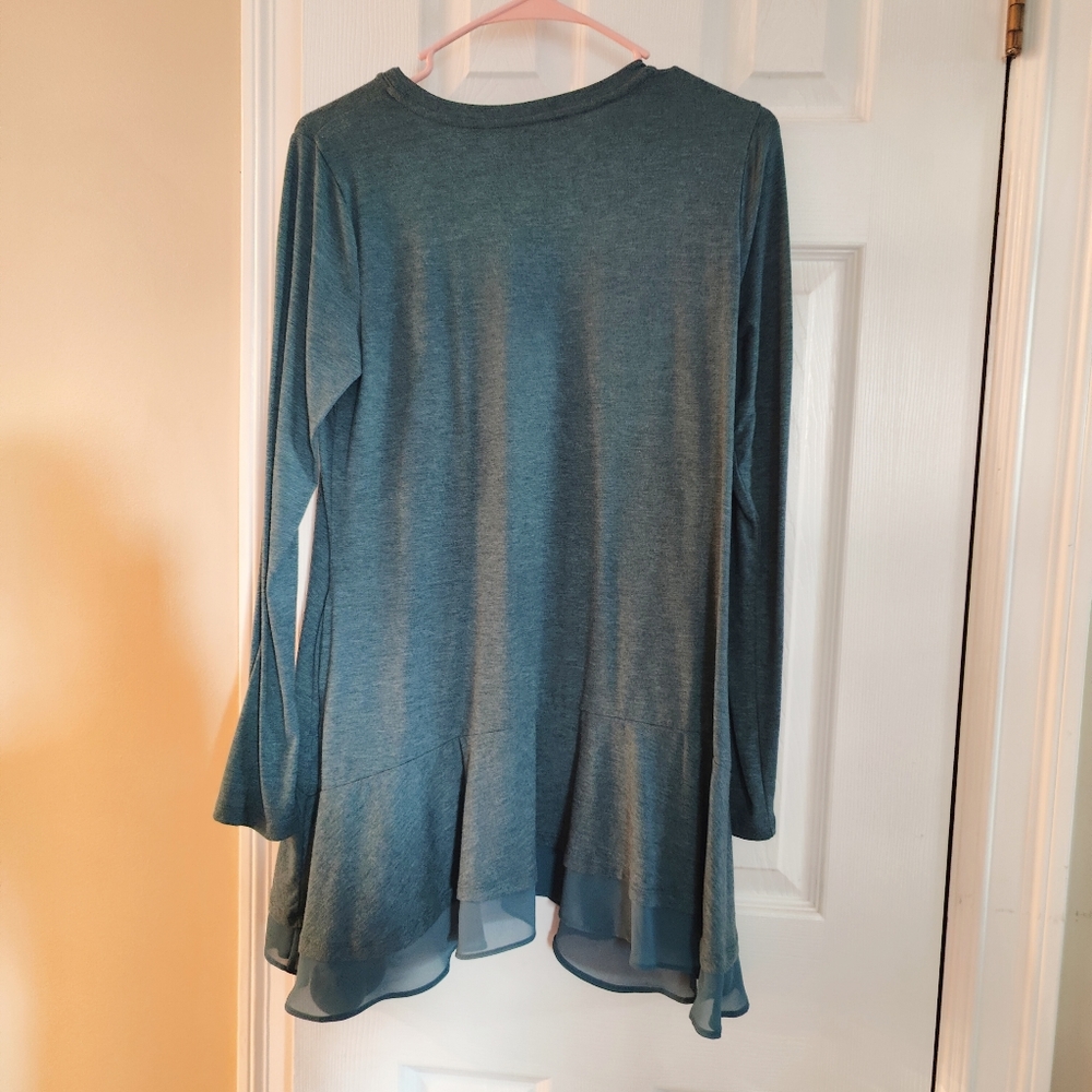LOGO lounge by Lori Goldstein Tunic Top Long Sleeves. Small. - Picture 6 of 12